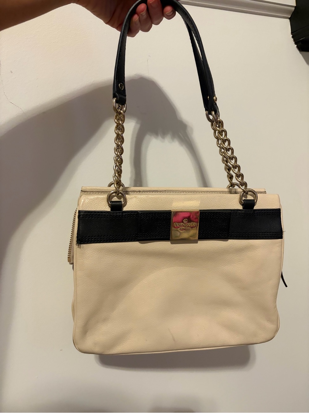 kate spade Cream and Black Leather Shoulder Bag with Gold Chain Straps